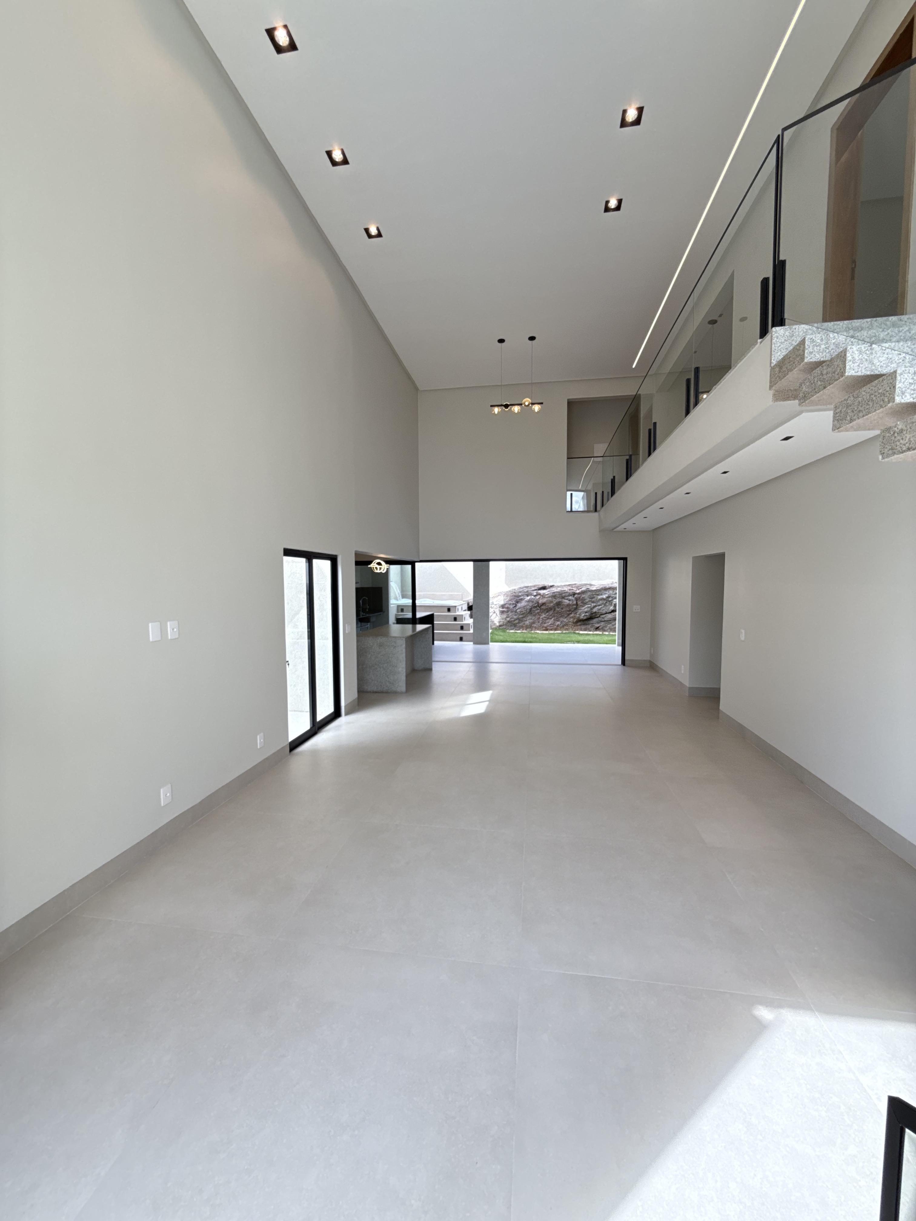 Sala com Pé-direito Duplo